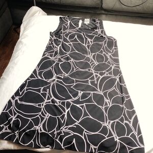Anne Klein women's sleeveless dress size 4